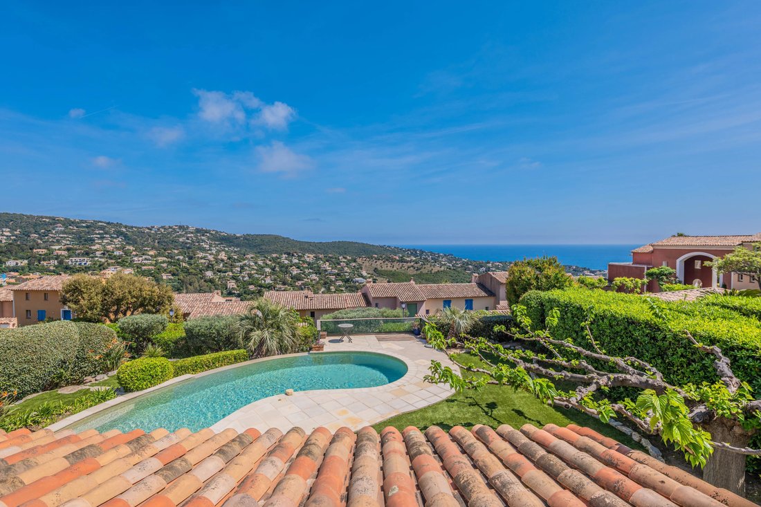 Villa in Les Issambres, Roquebrune-sur-Argens, France 2 - 17779914