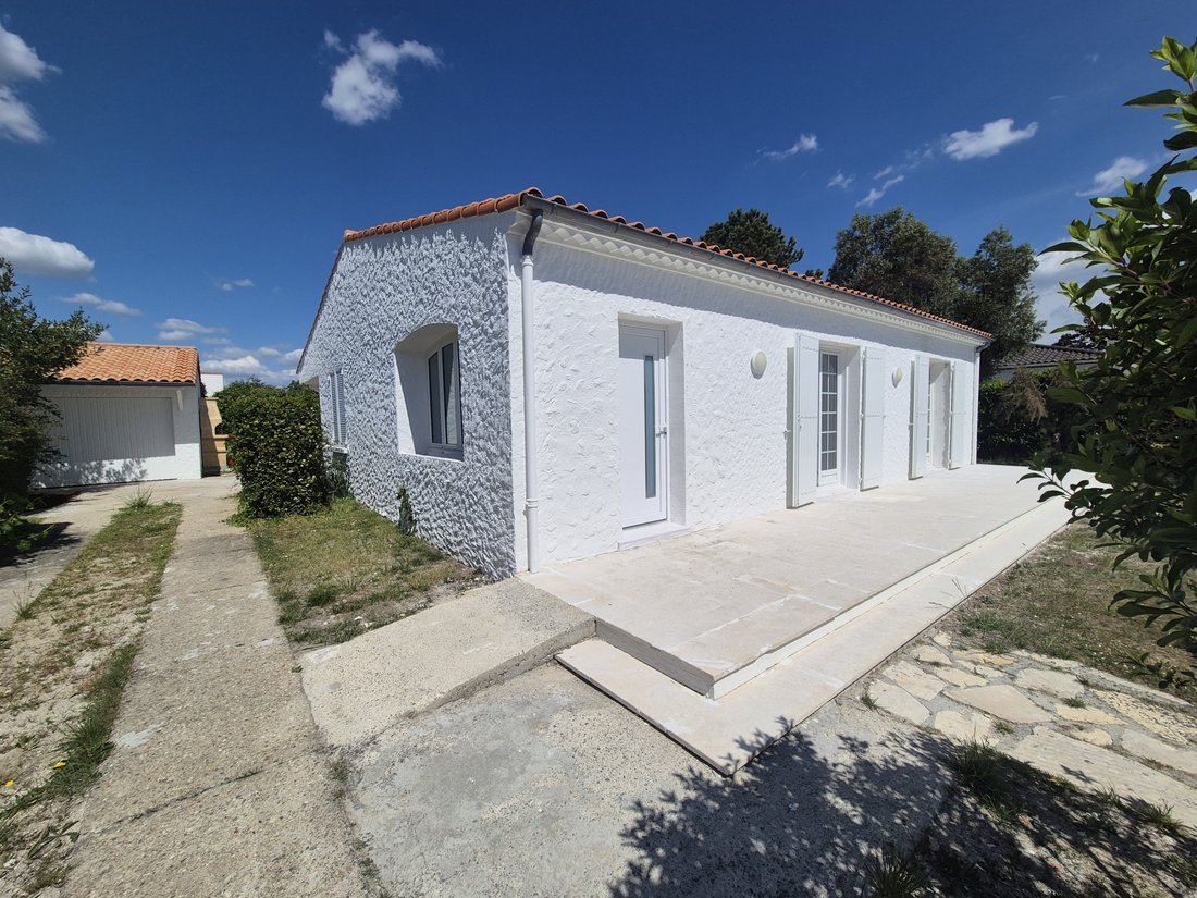 House in Vaux-sur-Mer, Nouvelle-Aquitaine, France 1 - 16947625