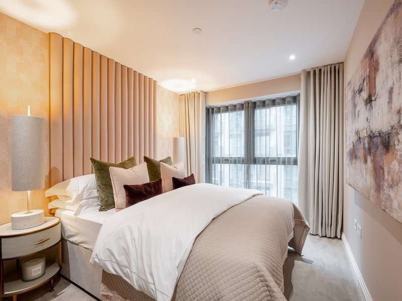 Apartment in Victoria Docks, Newham, England 2 - 17778745