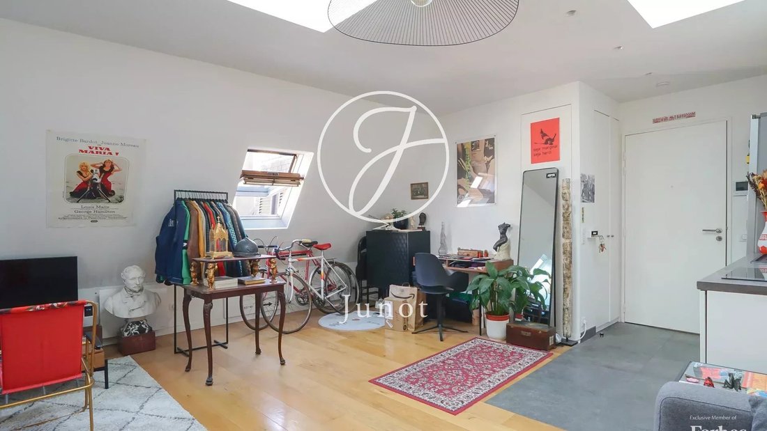 Apartment in Triangle d'Or, Paris 8e Arrondissement, Paris 4 - 15954891