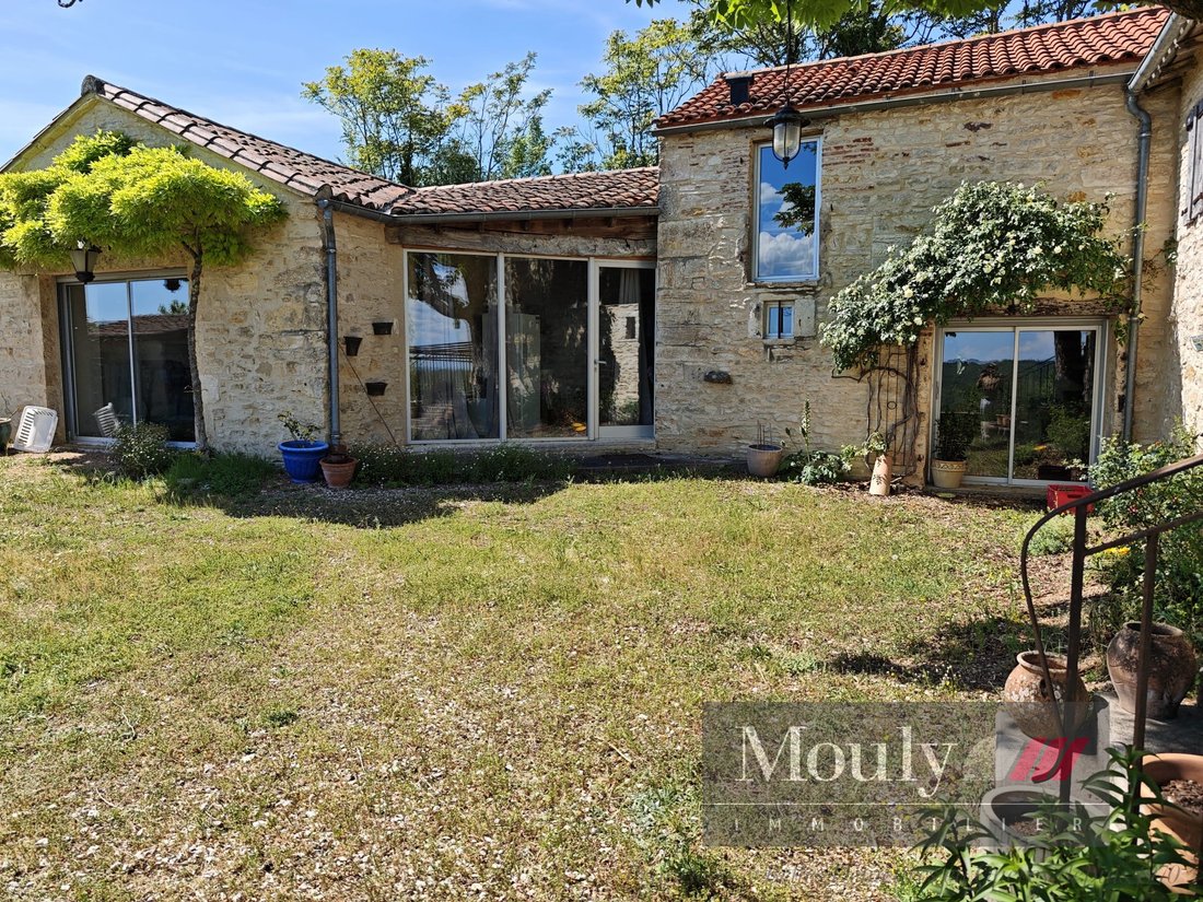 Estate in Pradines, Occitania, France 3 - 17779397