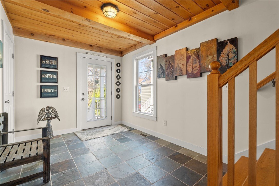 House in Webster, Massachusetts, United States 2 - 17783033
