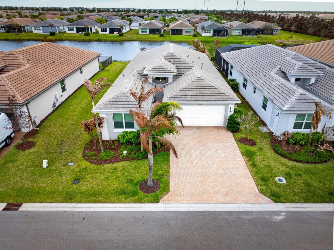 House in Port St. Lucie, Florida, United States 2 - 17779133