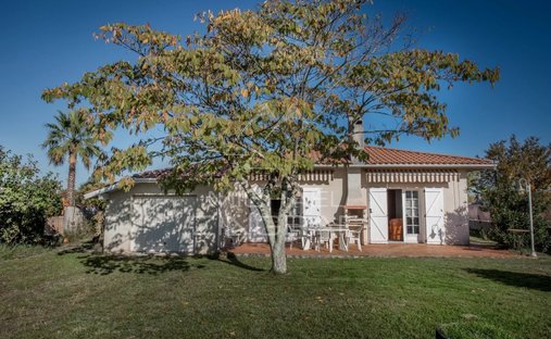 House in Aiguillon-Port, La Teste-de-Buch, France 1