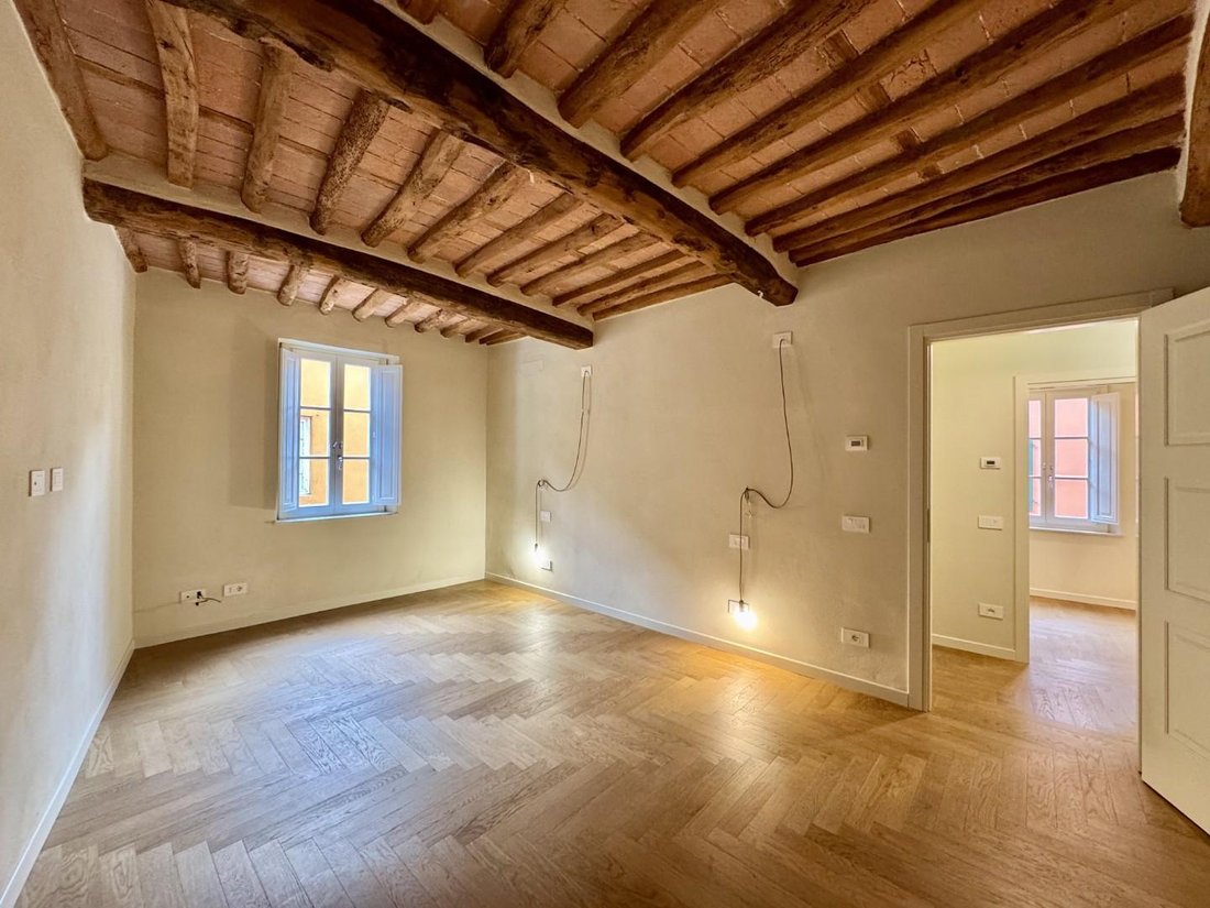 Apartment in Historic Center, Lucca, Tuscany 4 - 17782495
