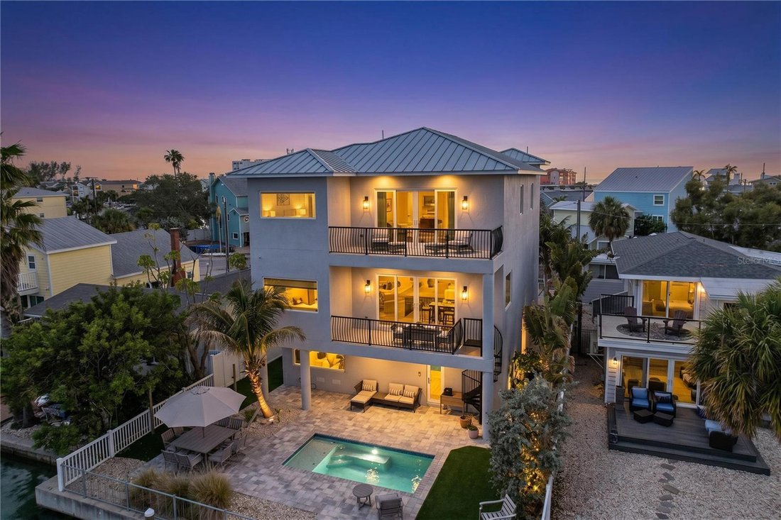 House in Treasure Island, Florida, United States 4 - 17781078