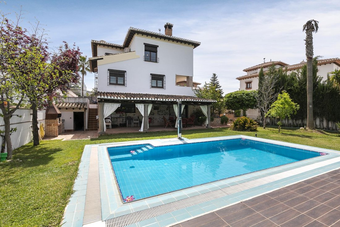Villa in La Zubia, Andalusia, Spain 2 - 17782657