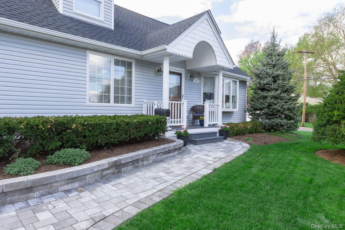 House in Saint James, New York, United States 2 - 17783408