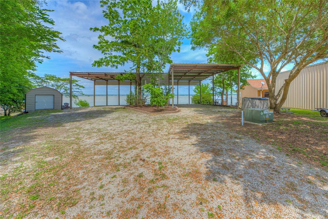 House in Point Blank, Texas, United States 3 - 17765806