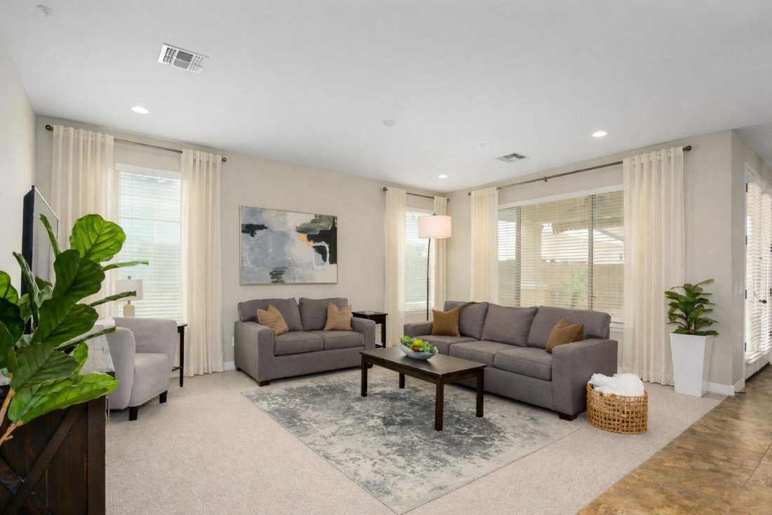 House in Gilbert, Arizona, United States 2 - 16608866