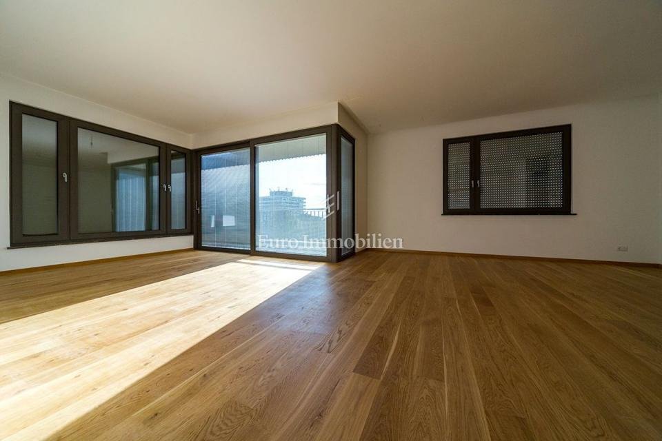 Apartment in Grad Opatija, Primorje-Gorski Kotar County, Croatia 1 - 17780097