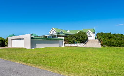 House in Cape Saint Francis, Eastern Cape, South Africa 1
