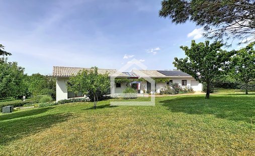 House in Montussan, Nouvelle-Aquitaine, France 1