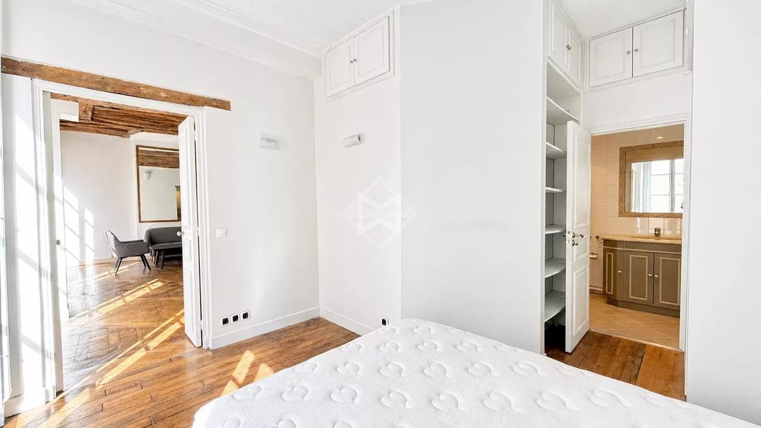 Apartment in Saint Thomas d'Aquin, Paris 7e Arrondissement, Paris 5 - 17647116