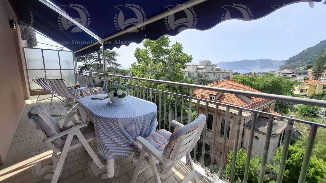 Penthouse in Ponente Area, Alassio, Italy 4 - 17780965
