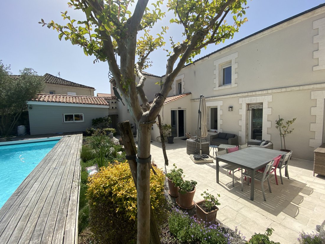 House in Saint Ausone-Saint Martin-Saint Gelais, Angoulême, France 2 - 17779384