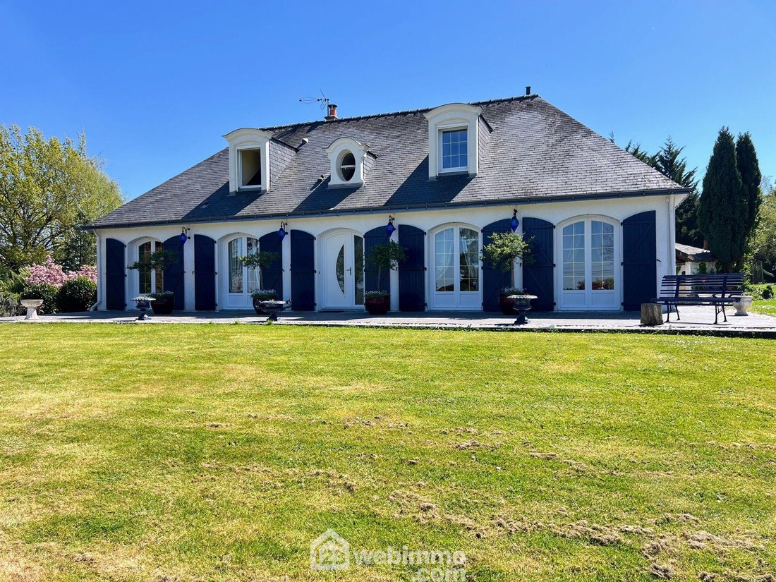 Villa in Brissac-Loire-Aubance, Pays de la Loire, France 1 - 17780024