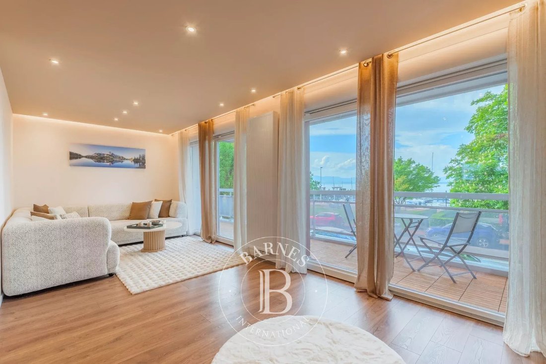 Apartment in Bord du Lac, Evian-les-Bains, France 3 - 17779926