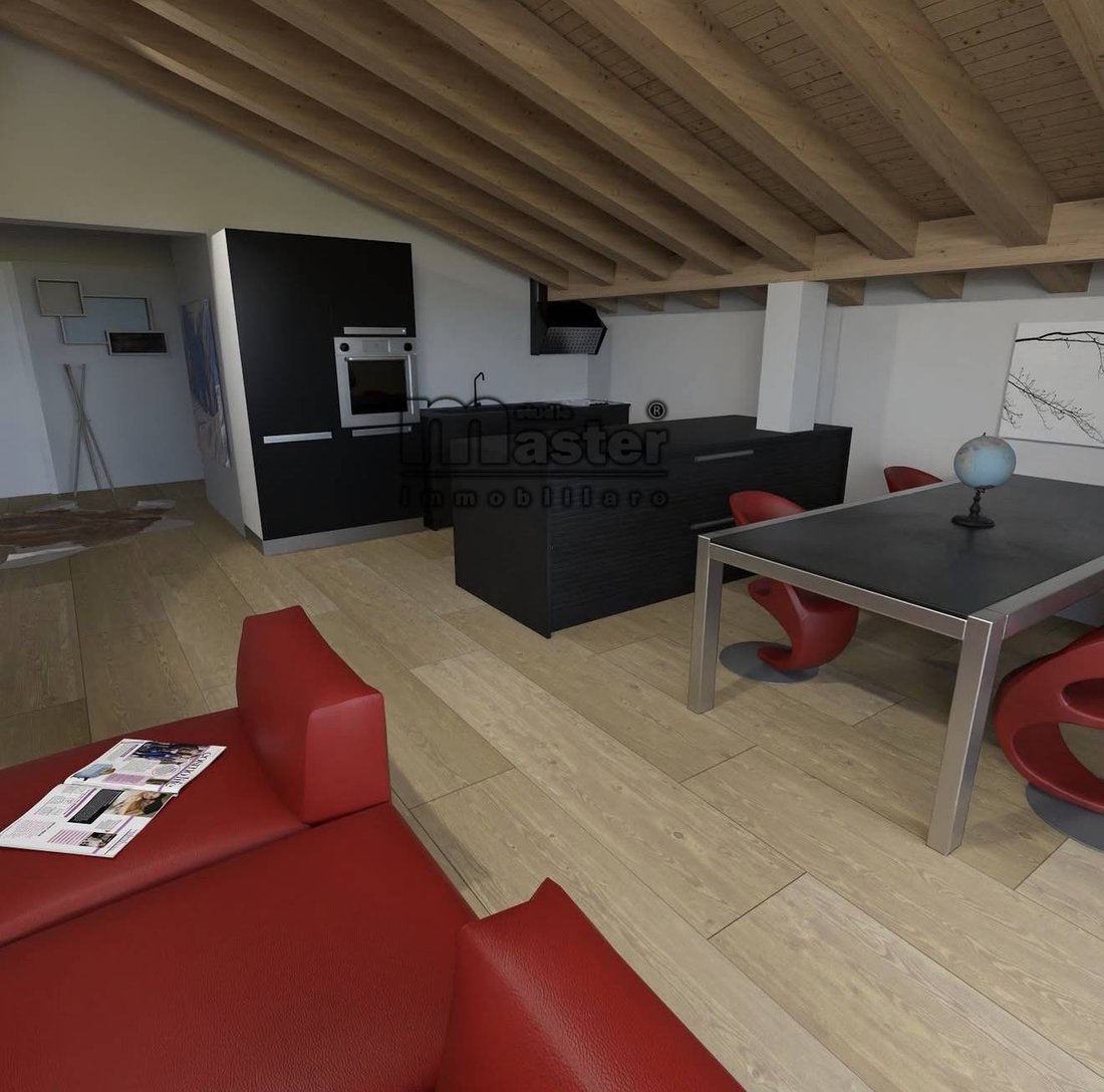 Apartment in Luzzatti Avenue, Treviso, Italy 3 - 15114882
