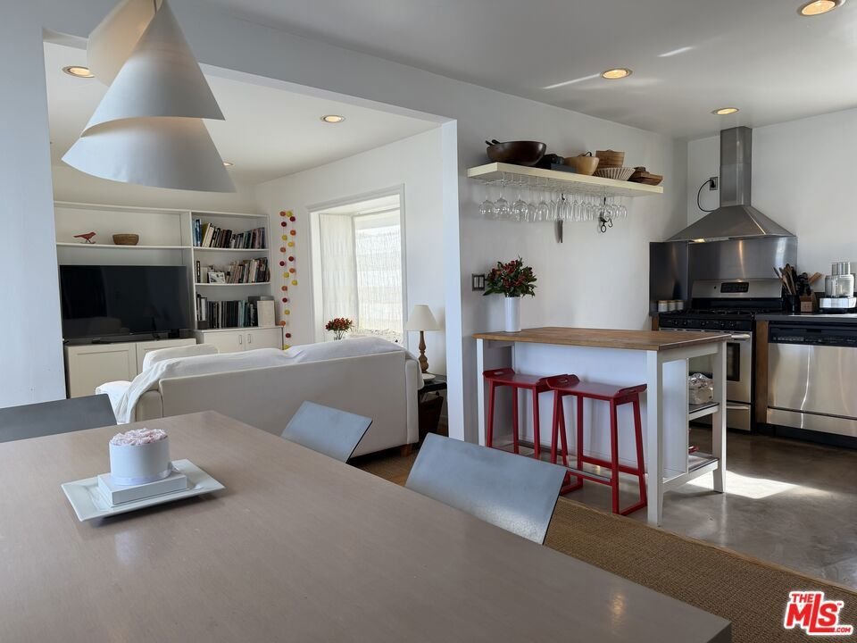 Condo in Santa Monica, California, United States 5 - 17781607