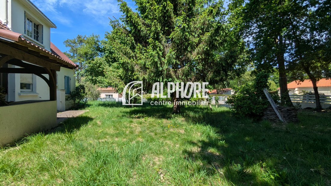 Villa in L'Ocean, Saint-Brevin-les-Pins, France 1 - 17779819