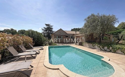 Casa en Saint-Saturnin-lès-Apt, Provenza-Alpes-Costa Azul, Francia 1
