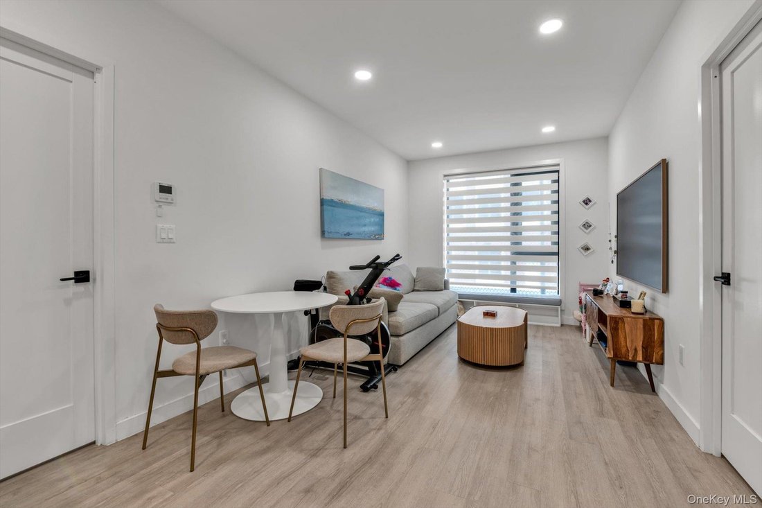 Condo in New York, New York, United States 3 - 17779663