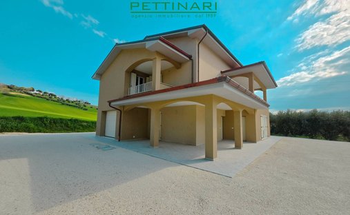 Villa en Potenza Picena, Marcas, Italia 1