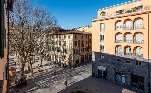 Apartment in Historic Center, Lucca, Tuscany 1