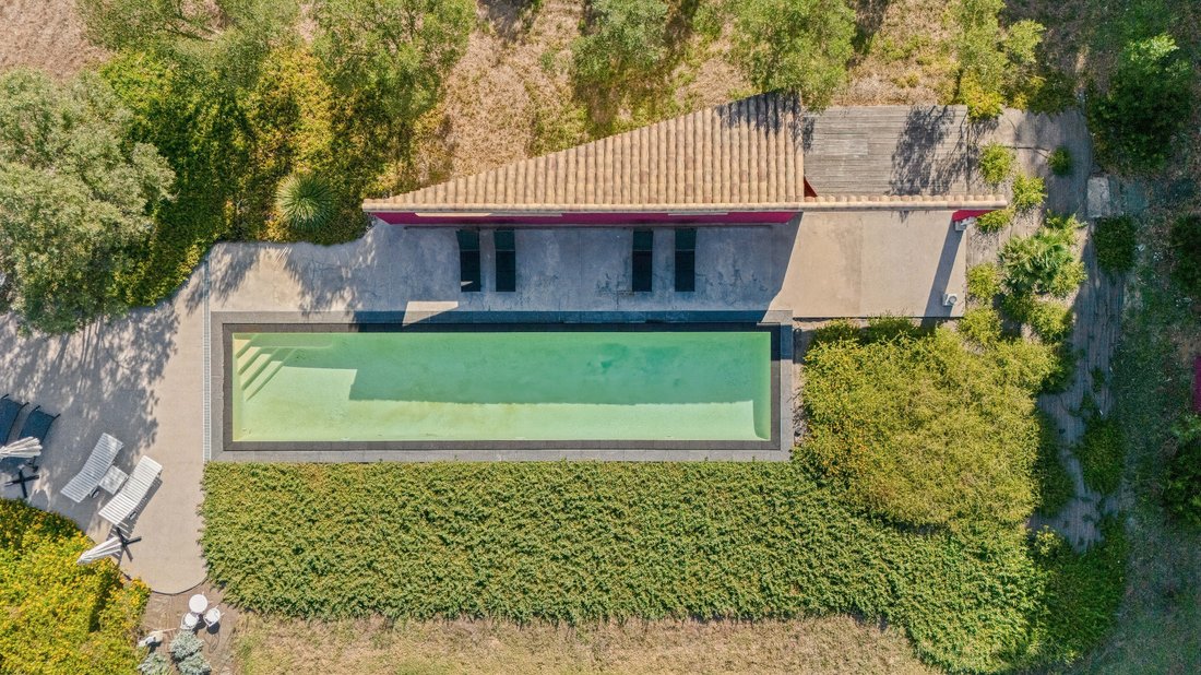 House in La Londe-les-Maures, Provence-Alpes-Côte d'Azur, France 3 - 17782580