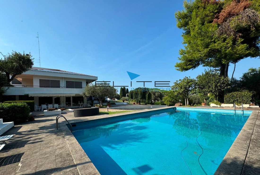 Villa in Francavilla al Mare, Abruzzo, Italy 1 - 17783443