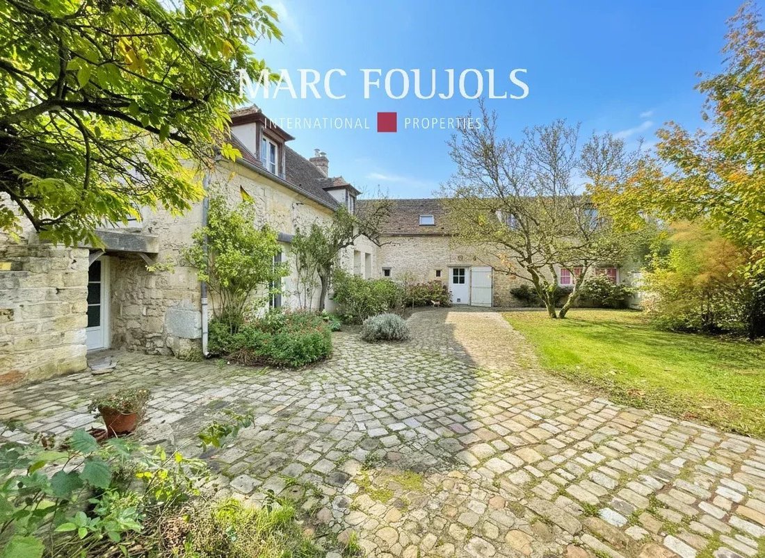House in Senlis, Hauts-de-France, France 1 - 14909623