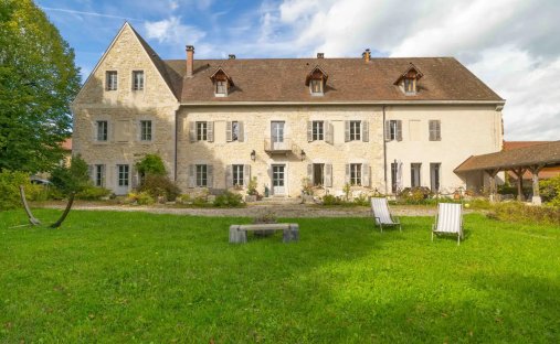Estate in Artemare, Auvergne-Rhône-Alpes, France 1