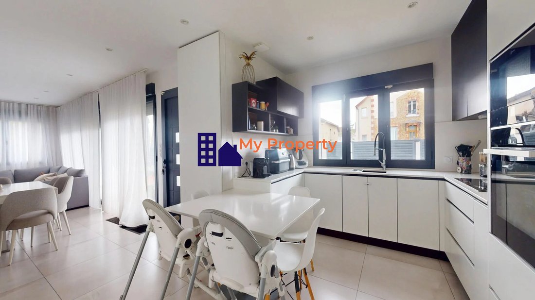 Villa in Centre Ville, Houilles, France 2 - 17783615