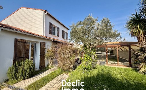 House in Saint-Georges-de-Didonne, Nouvelle-Aquitaine, France 1