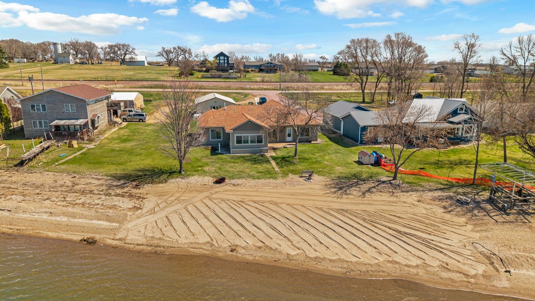 House in Brant Lake, South Dakota, United States 4 - 17779485