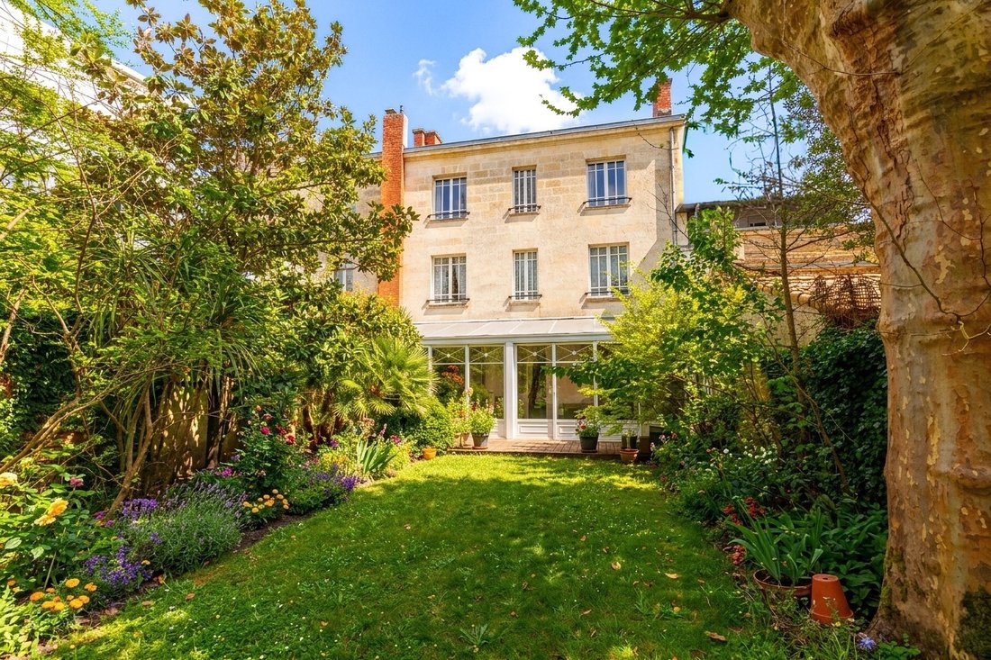 House in Hôtel de Ville-Quinconce-Saint Seurin-Fondaudège, Bordeaux, France 1 - 17454664