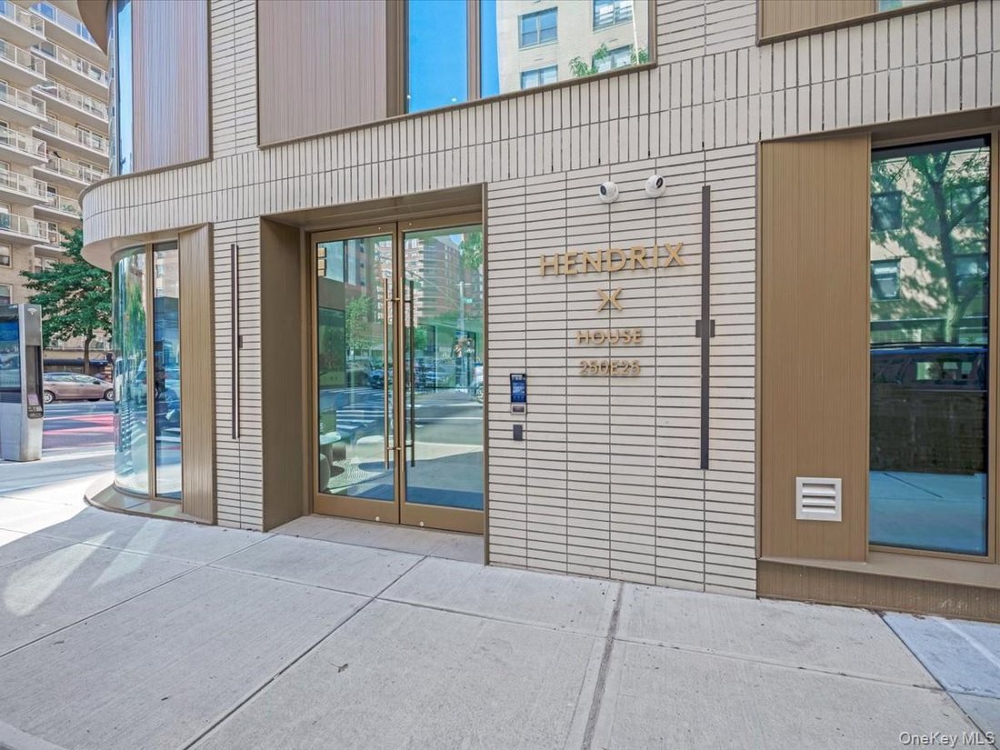 Condo in New York, New York, United States 2 - 17781223