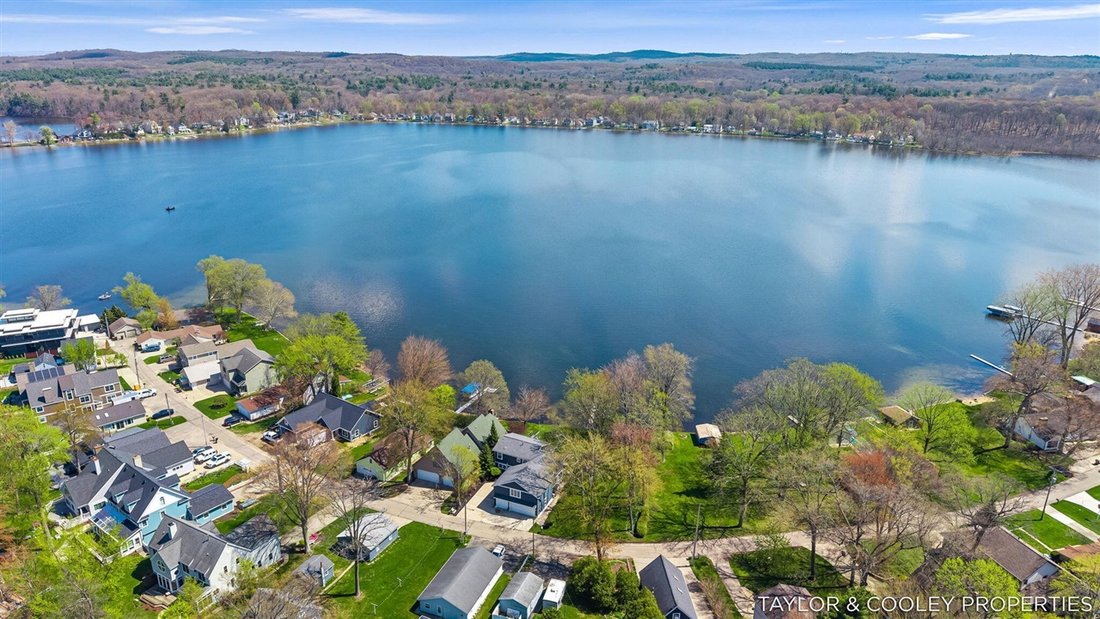 House in Middleville, Michigan, United States 3 - 17780295