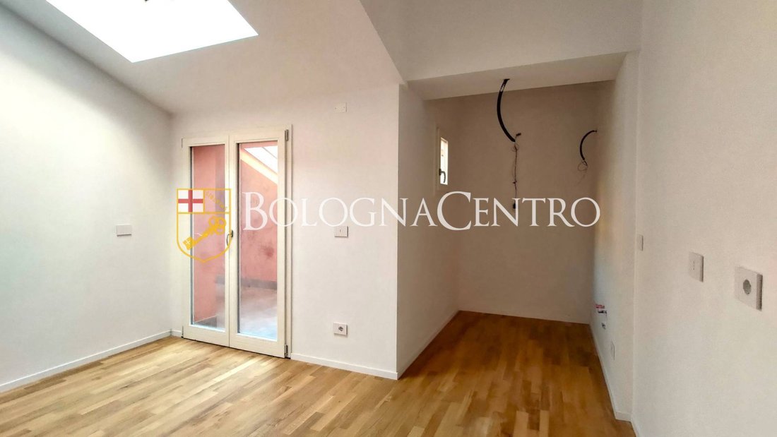 Apartment in Historic Center, Bologna, Italy 4 - 16652025