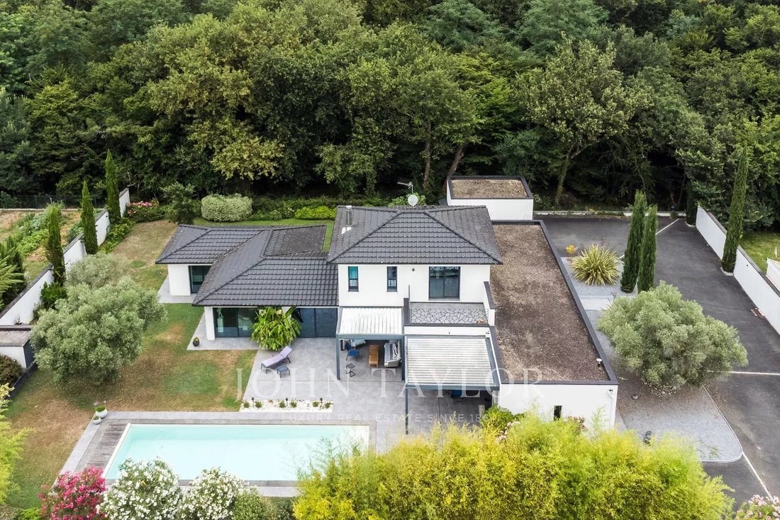 House in Bouliac, Nouvelle-Aquitaine, France 2 - 15894330