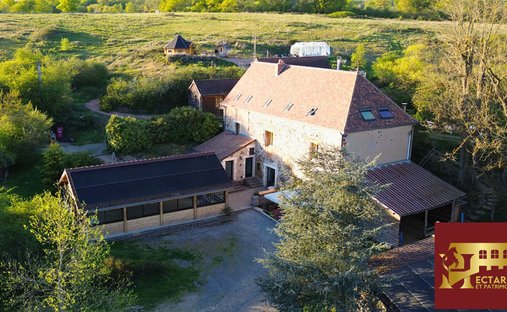 Villa in Périphérique, Bourbon-Lancy, France 1