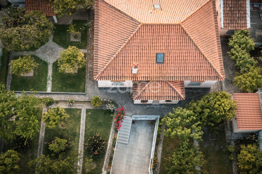 House in Carnide, Lisbon, Portugal 1 - 16919504