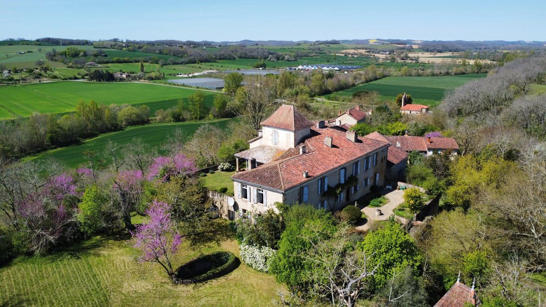 House in Mirande, Occitania, France 2 - 17781043