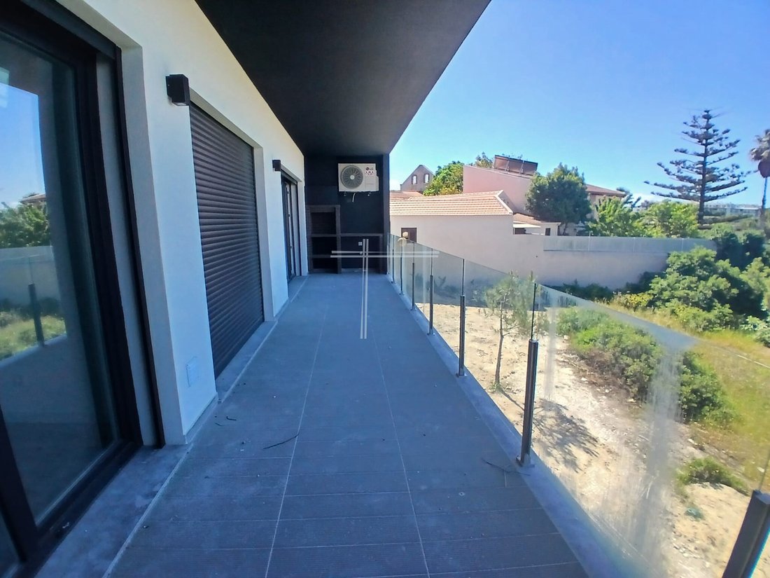 Apartment in Charneca de Caparica e Sobreda, Setubal, Portugal 1 - 17494860