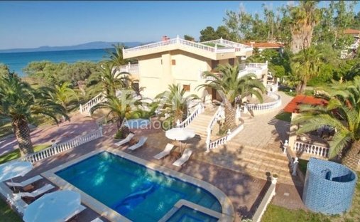 Villa in Pallini Municipal Unit, Macedonia and Thrace, Griechenland 1