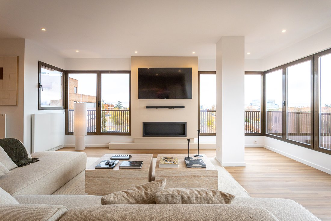 Appartement à Ciudad Lineal, Madrid, Espagne 2 - 17779468