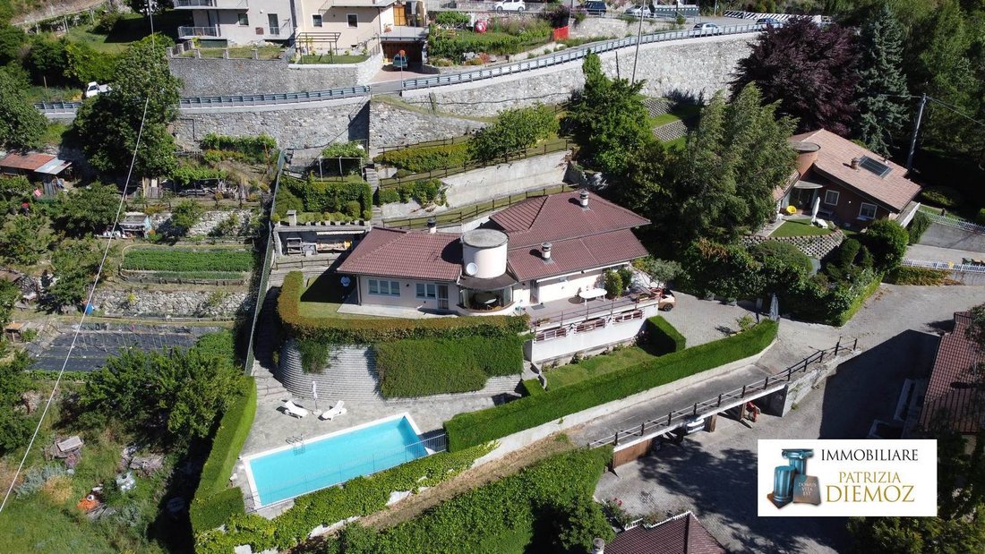 Villa in Hilly Zone / Zone Collinaire, Aosta / Aoste, Aosta Valley / Vallée d'Aoste 2 - 17782735