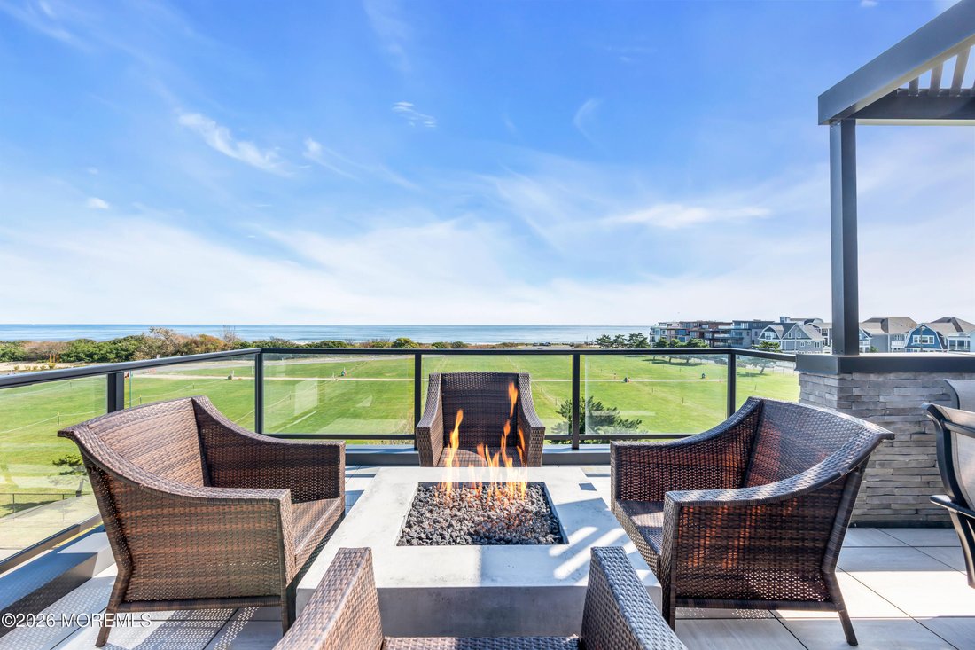 Condo in Long Branch, New Jersey, United States 1 - 17780726