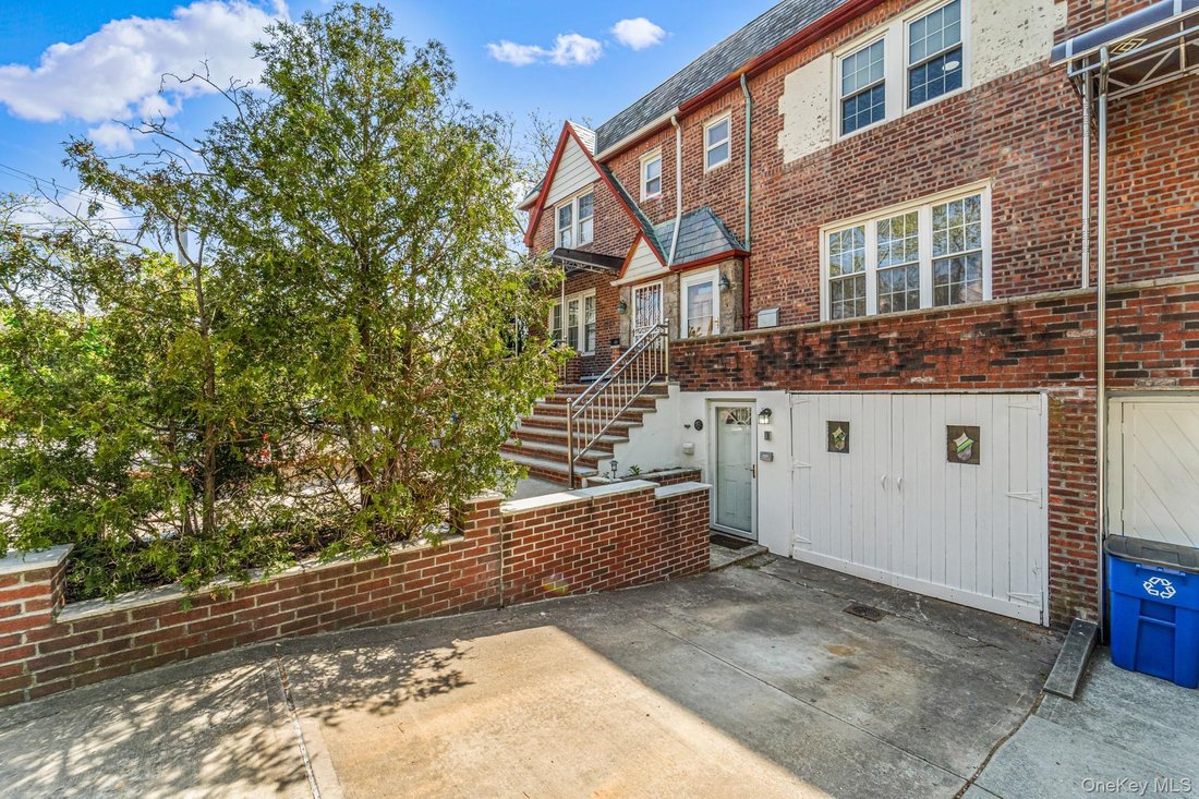 House in New York, New York, United States 2 - 17780280